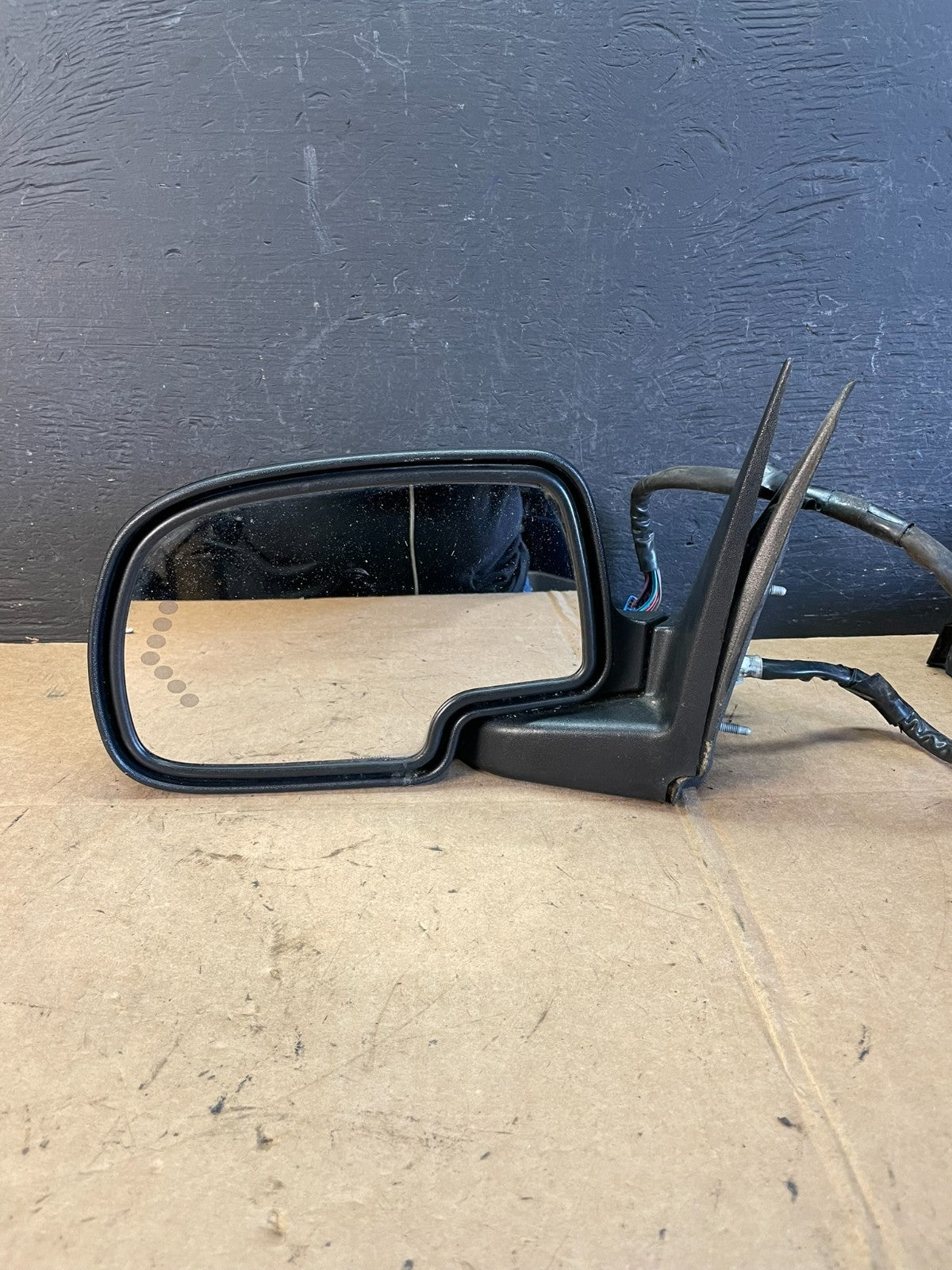 2003 to 2006 Gmc Yukon Left Driver LH Turn Signal View Door Mirror AE1086 DG8