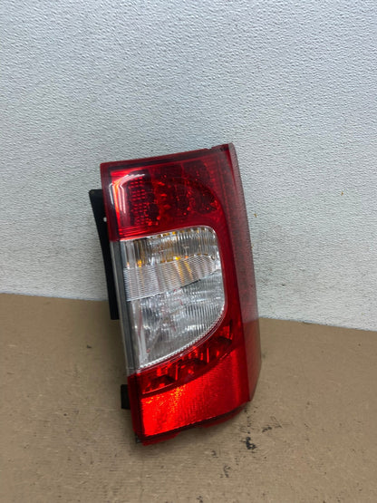 2011-2016 Chrysler Town and Country Right Passenger RH Tail Light AF4867 LK2