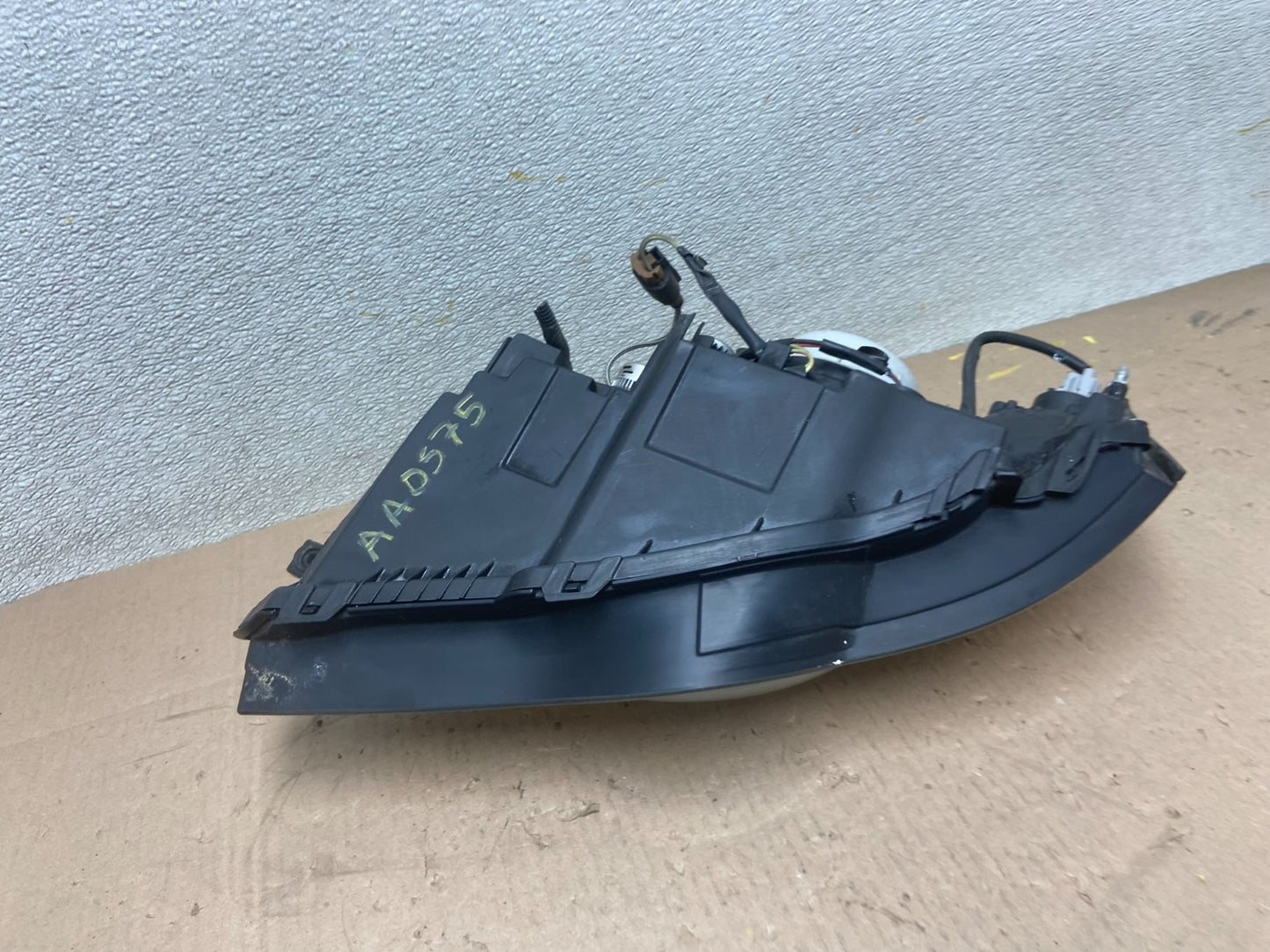 2006 to 2007 Subaru Legacy Right Passenger RH Side Headlight AA0575 DW5