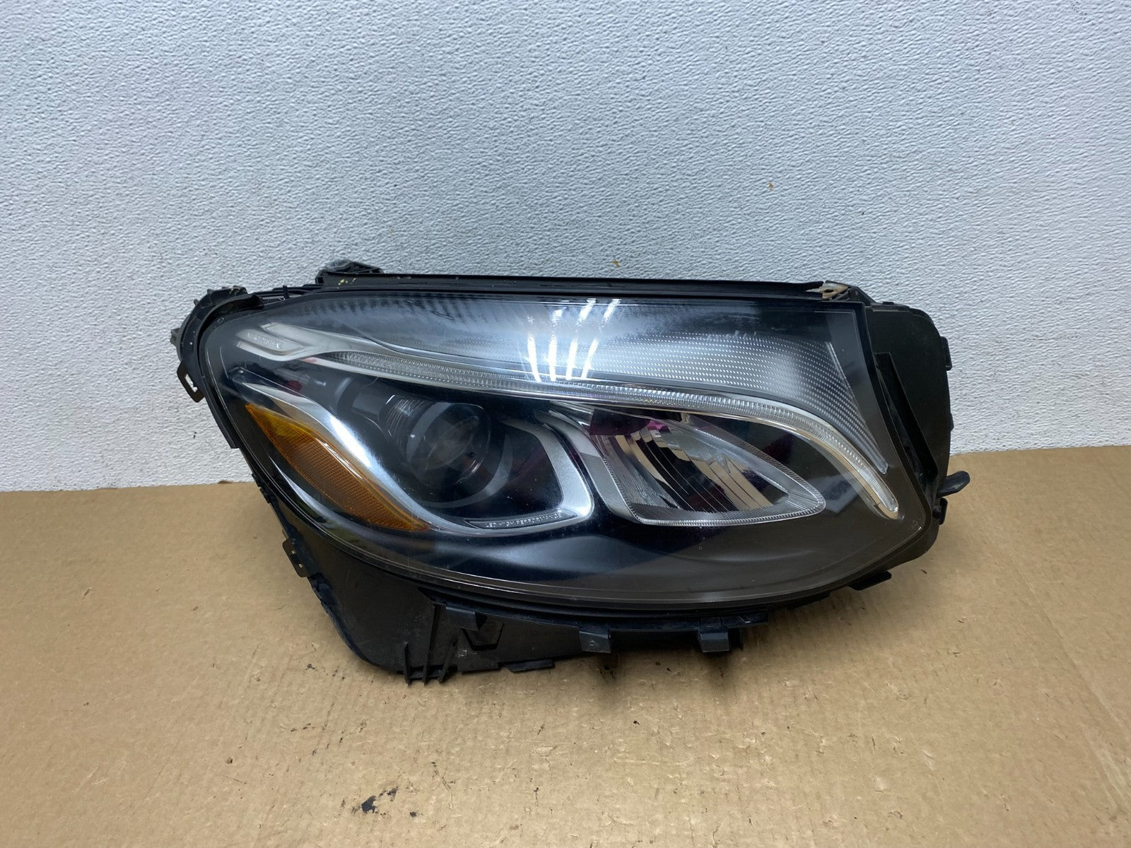 2016-2019 Mercedes Benz GLC250 W253 Right Passenger LED Headlight AF9773 DG0