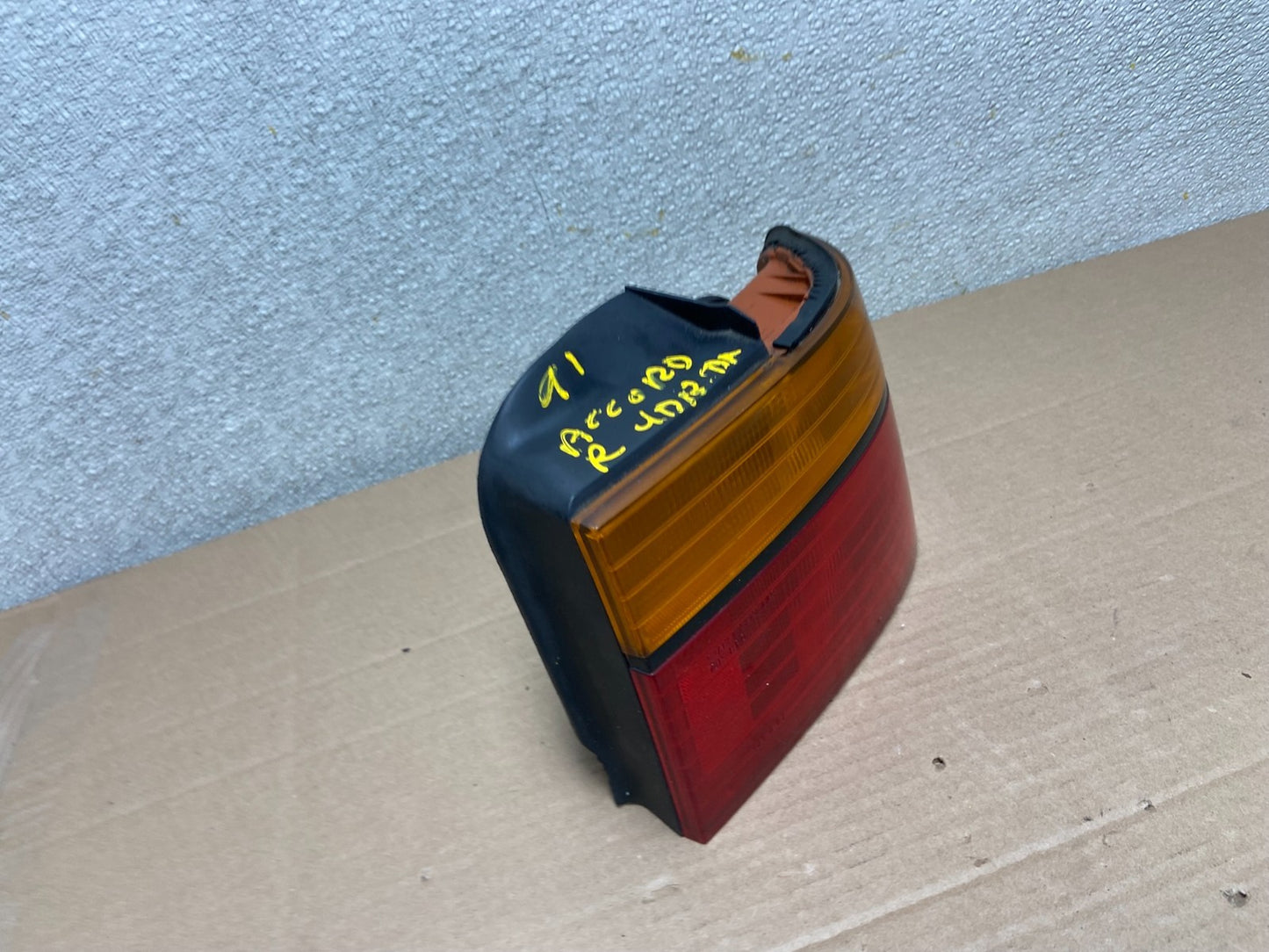 1990 to 1993 Honda Accord Coupe Right Passenger Rh Tail Light OEM AA8652 DW2