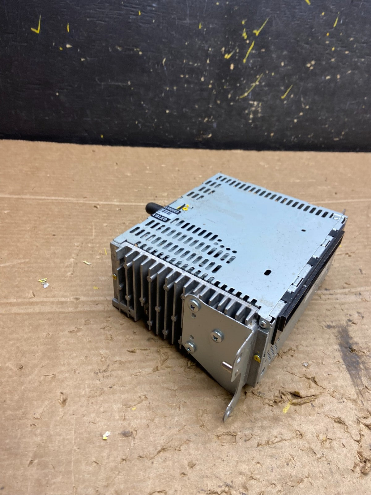 2013 to 2014 Ford Edge AM/FM Radio Reciever OEM w9833 DG1