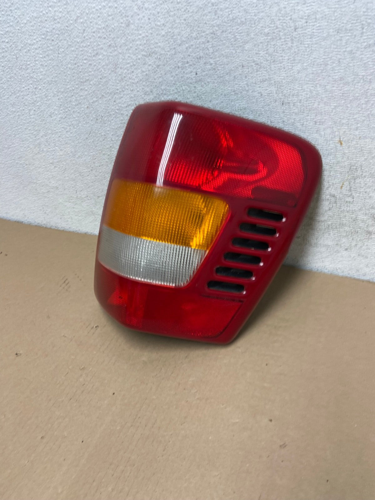1999-2004 Jeep Grand Cherokee WJ Right Passenger Rh Tail Light TYC AF3002 LK1