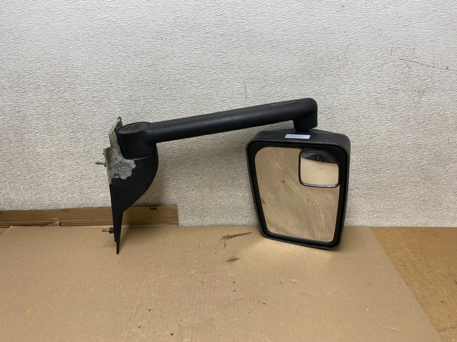 2003 to 2017 Chevrolet Express Savana Left Driver LH Side View Mirror U0949 DG6