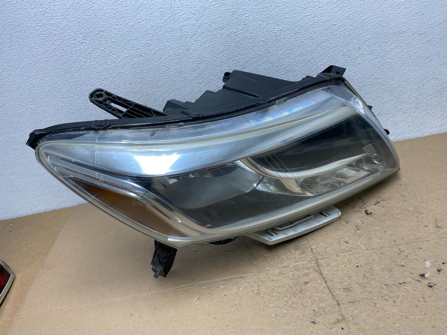 2013 to 2016 Nissan Pathfinder Right Passenger RH Side Headlight AF5096 DW2