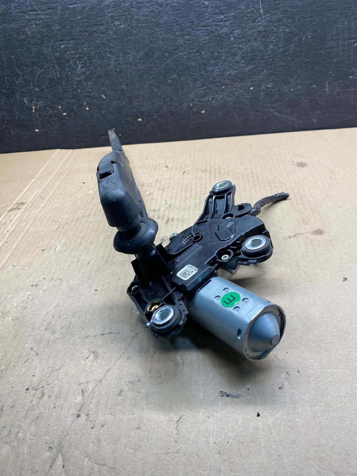 2013-2016 Nissan Pathfinder Back Door Rear Wiper Motor Wiper Blade AG3594 DG4