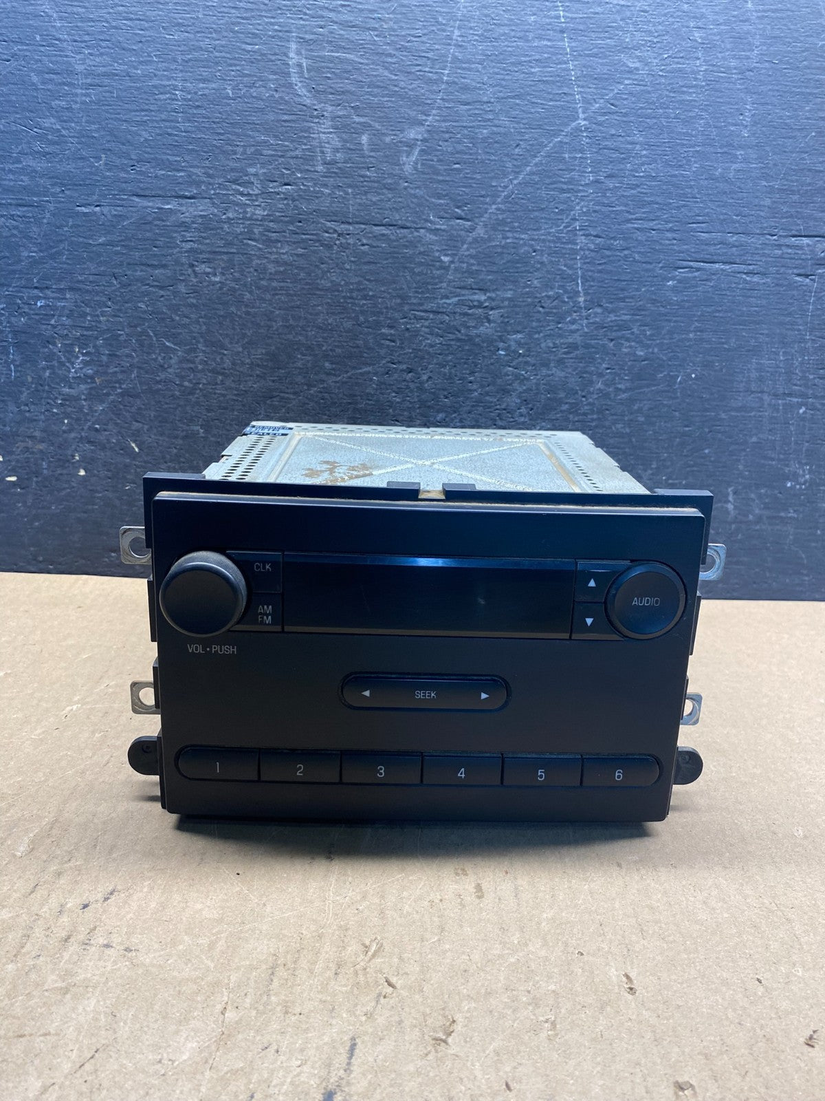 2008 2009 2010 Ford F250 F350 Radio Audio AM/FM Receiver AG1885 DG0