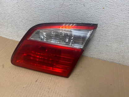 2000-2001 Infiniti i30 Right Passenger Side Tail Light Inner I5987 DW1