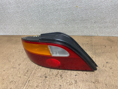 1996 1997 1998 Hyundai Elantra Sedan Left Driver LH Tail Light Oem AA8569 DW1