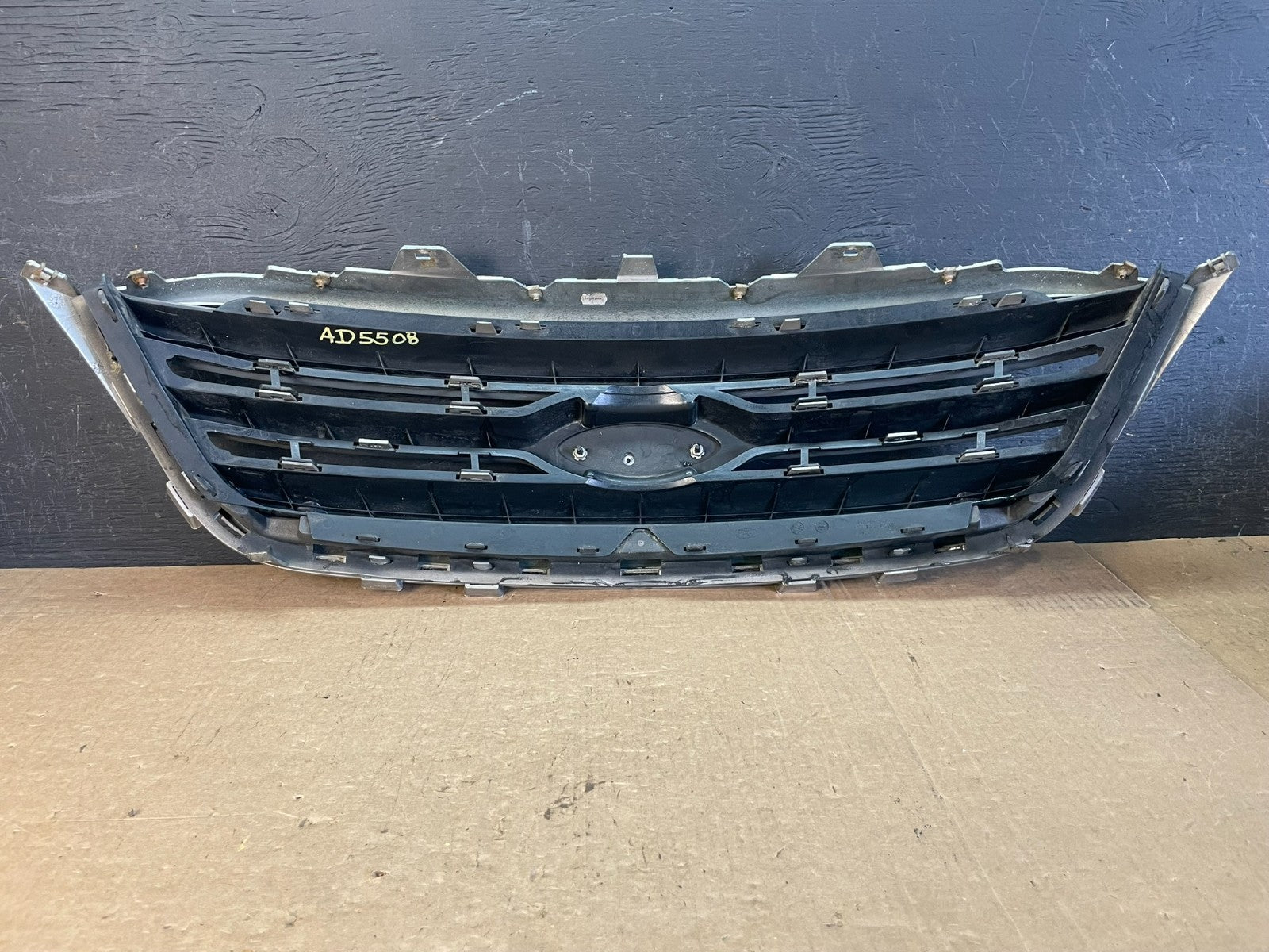 2010 2011 2012 Ford Taurus Front Upper Grill Grille Chrome AD5508 DG4