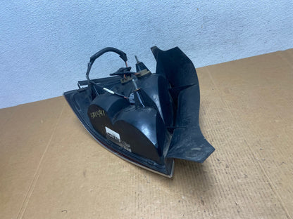 1998-2003 Ford Crown Victoria Right Passenger Rh Side Tail Light AE0441 LK6