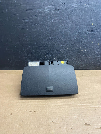 2008-2011 Mercedes W204 C300 Navigation Display Screen Monitor w/Cover af2510 DG0
