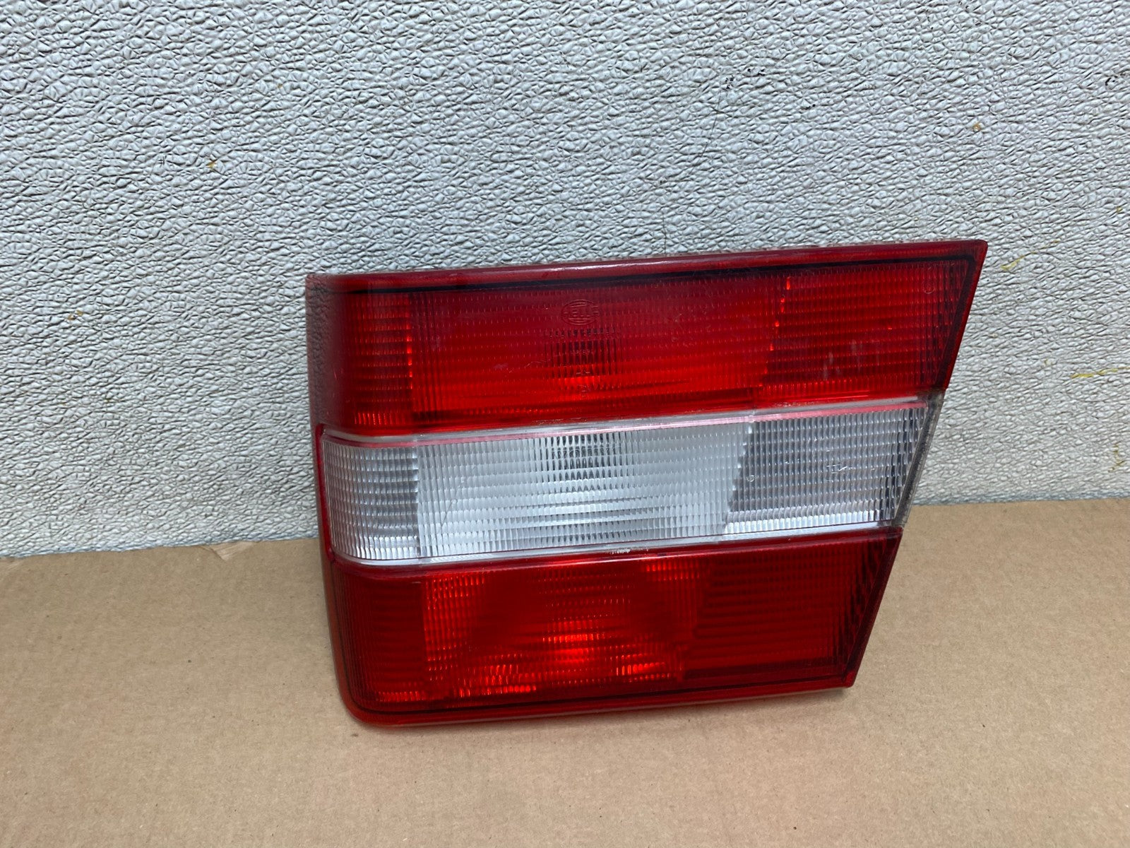1995 to 1997 Volvo 940 960 Right Passenger RH Side Inner Tail Light Oem W0480 DW0