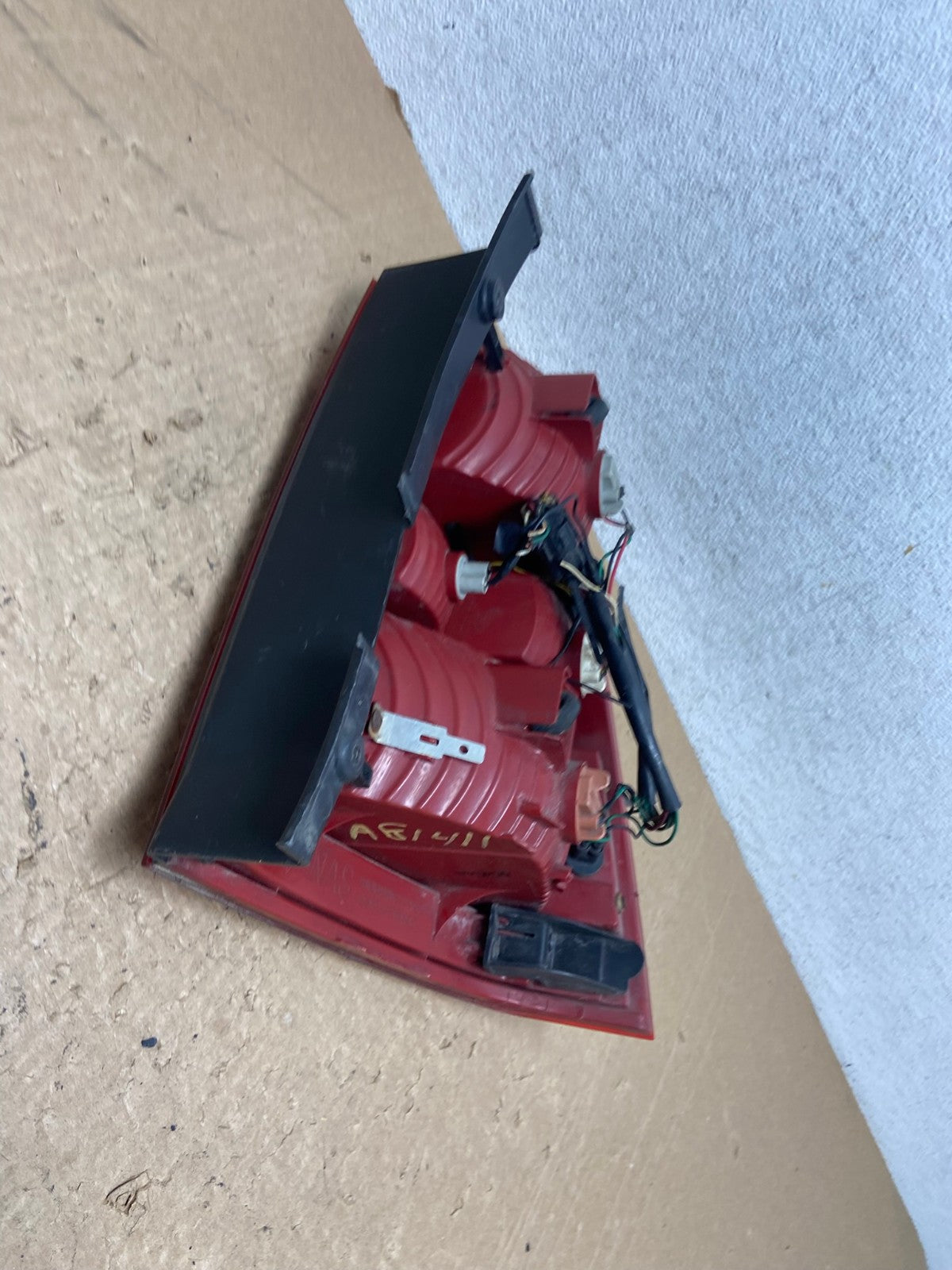 2005 to 2008 Kia Sportage Left Driver Side LH Side Tail Light AG1411 LK9