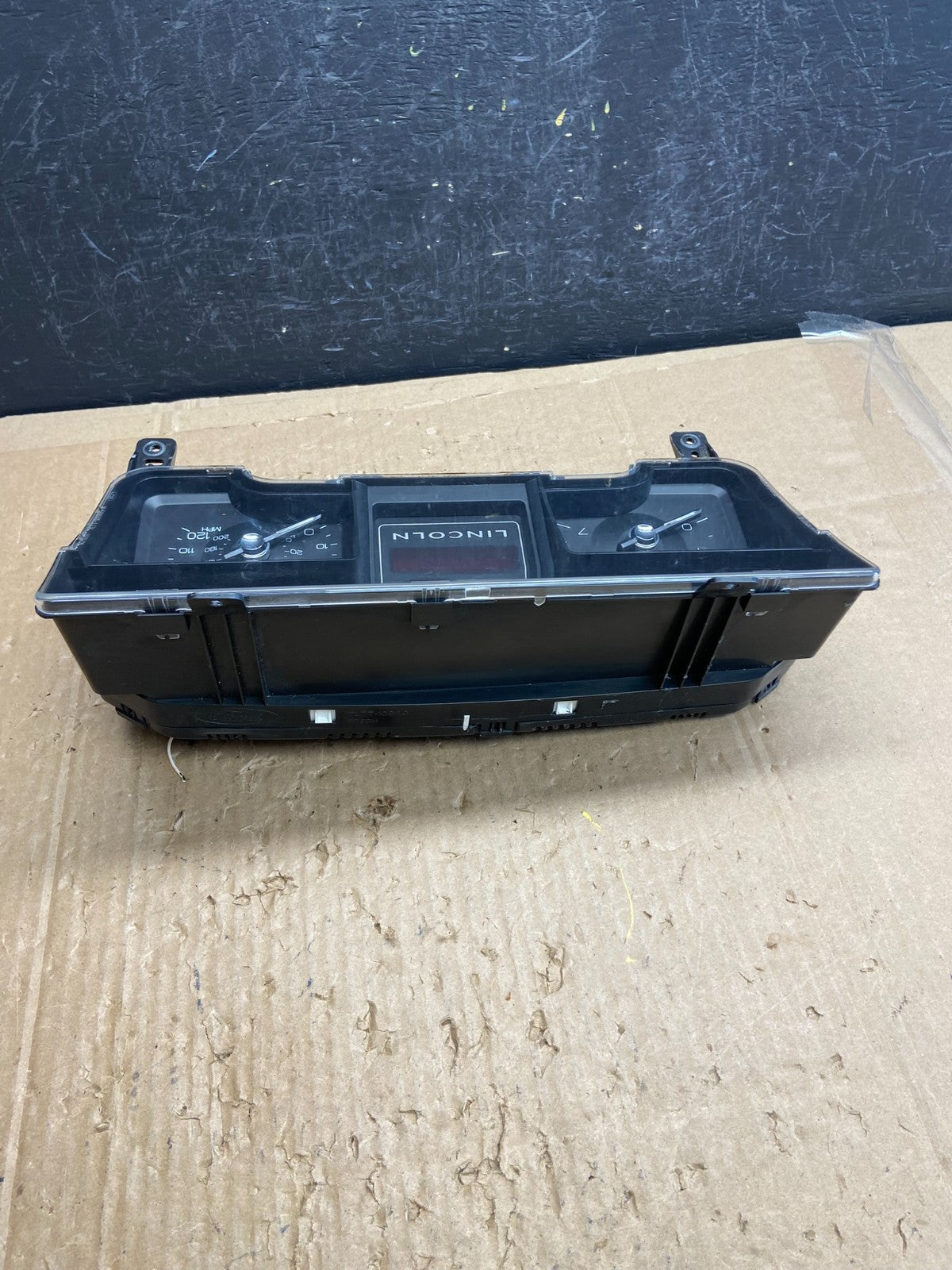 2007 2008 Ford Expedition Speedometer Cluster Gauge 7l1t-10849 ad6905 DG4