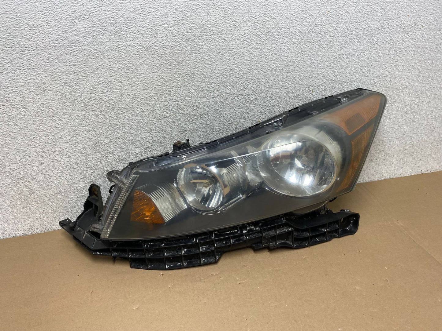 2008 to 2012 Honda Accord Sedan Headlight Left Driver Lh Side AG3320 DW0