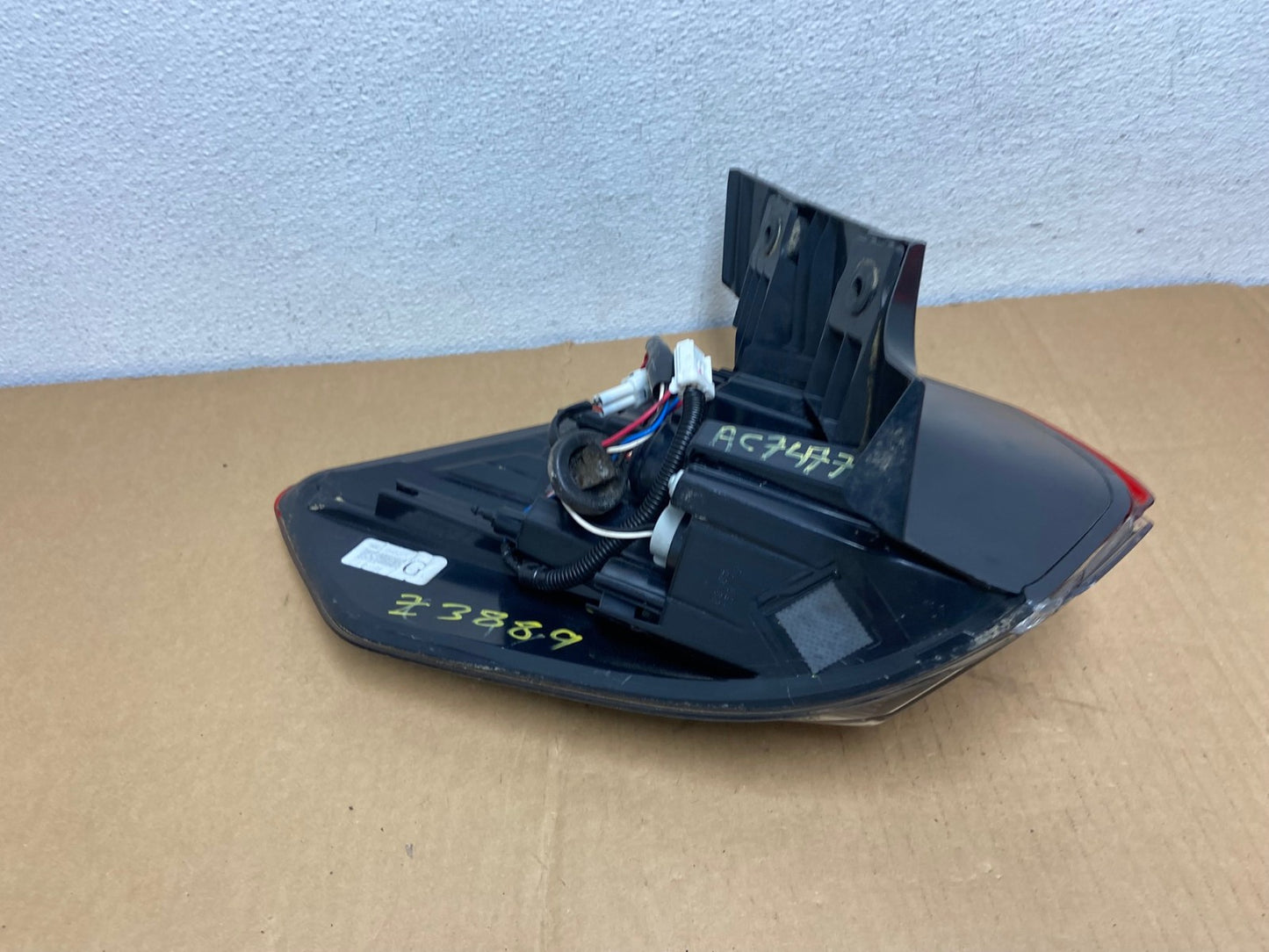 2017-2019 Nissan Rogue Right Passenger RH Side Outer Tail Light AC7477 LK7