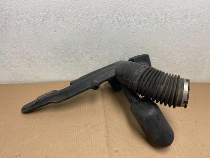 2009 to 2014 Cadillac Escalade Air Cleaner Filter Hose Duct D5880 OEM0