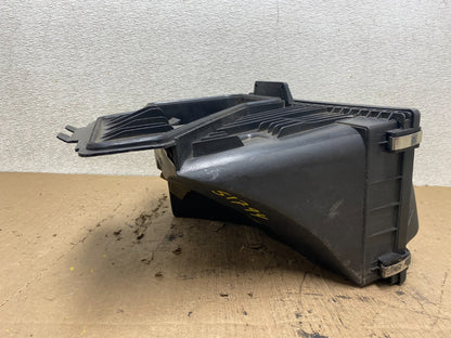 2006 to 2008 BMW 7 E65 E66 750Li 750i Left Side Air Cleaner Intake Box S1794 DG2