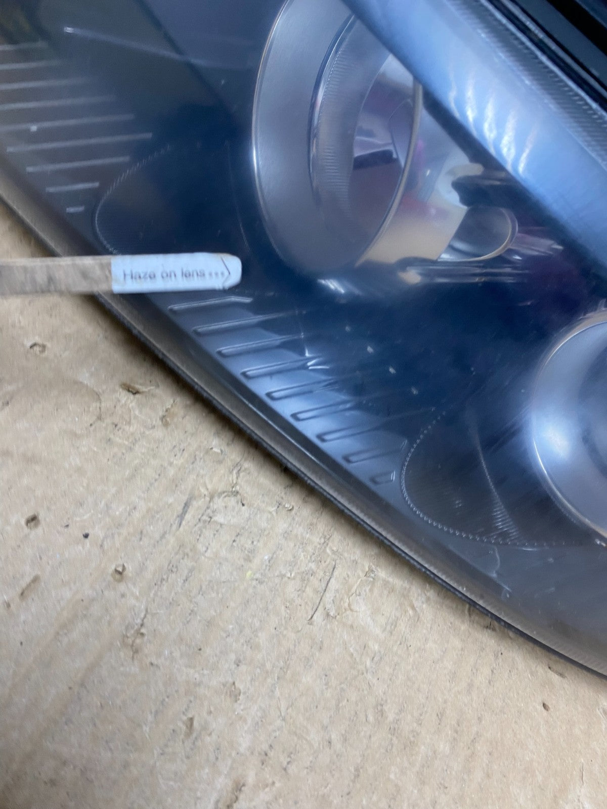2011 to 2013 Kia Sorento Left Driver LH Side Headlight Halogen AF7381 DW4