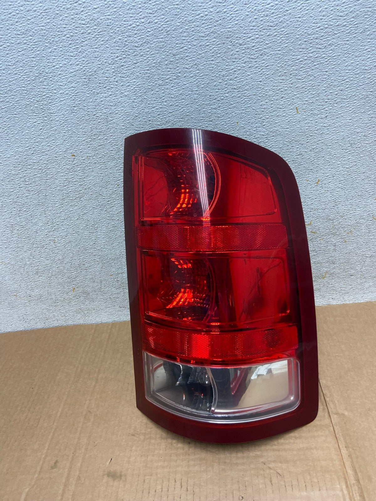 2007 to 2013 GMC Sierra 1500 Right Passenger RH Side Tail Light AI3777 LK0