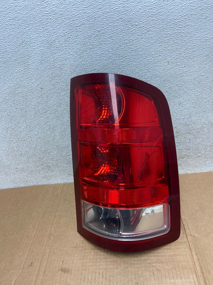 2007 to 2013 GMC Sierra 1500 Right Passenger RH Side Tail Light AI3777 LK0