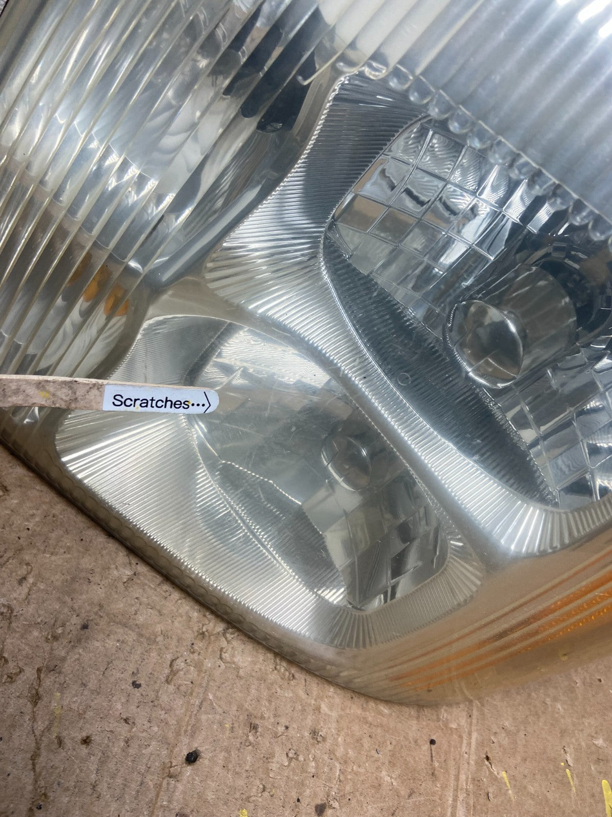 2002 to 2006 Cadillac Escalade Left Driver Lh Xenon HID Headlight Oem AA2689 PS3