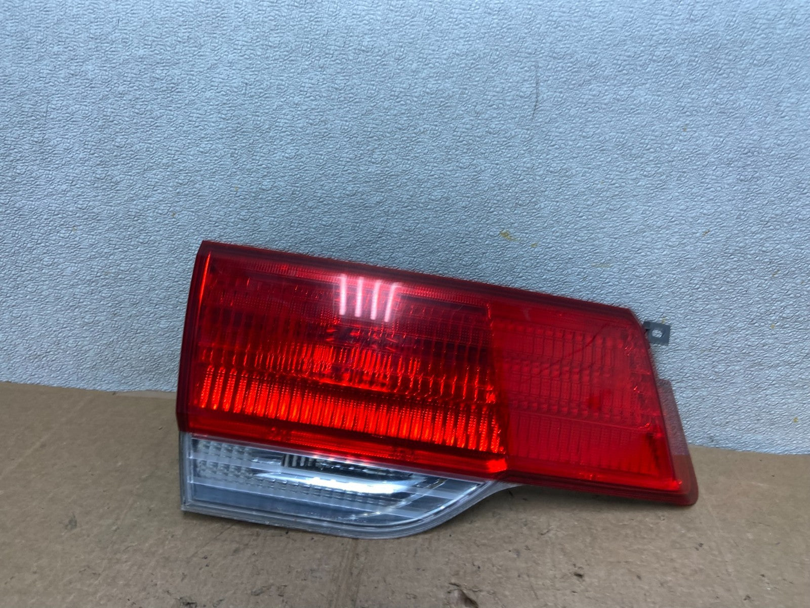 2008 to 2010 Honda Odyssey Left Driver LH Side Tail Light Inner AA51310
