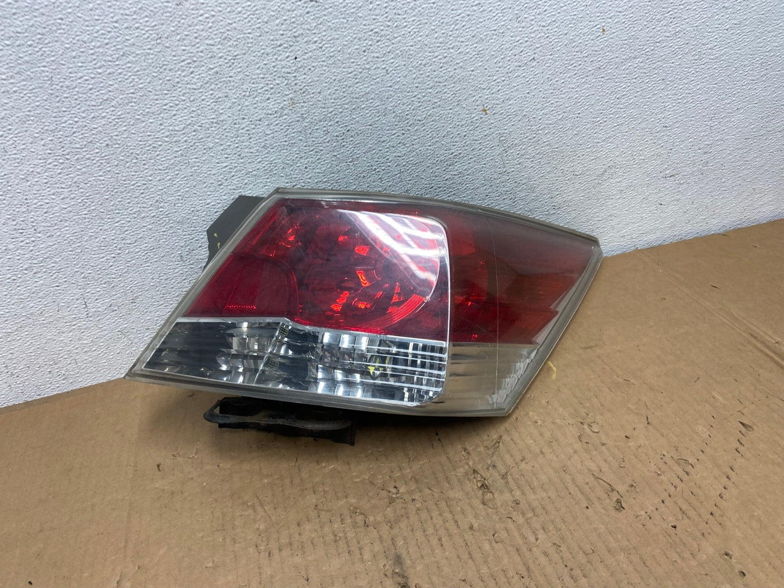 2008 to 2012 Honda Accord Sedan Tail light Right Passenger RH Side AD1039 LK0