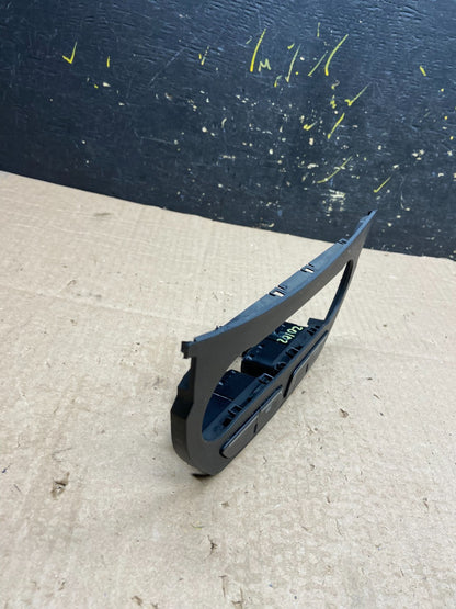 2013 to 2016 Ford Escape Climate Control Trim Panel W/ Switches z0102 DG1