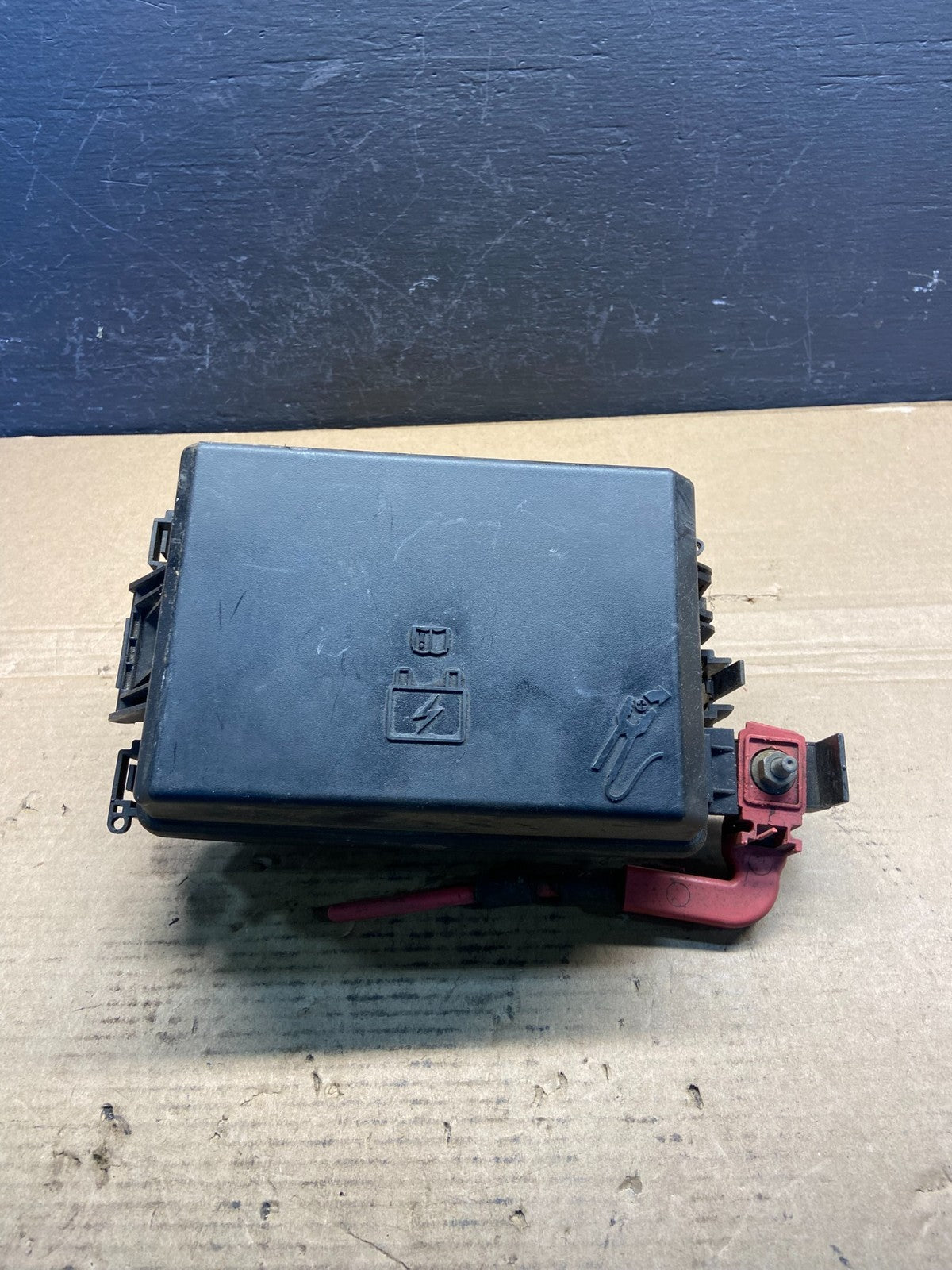 2008 2010 Chrysler 300 Charger Totally Integrated Module Fuse Box AC4457 DG4