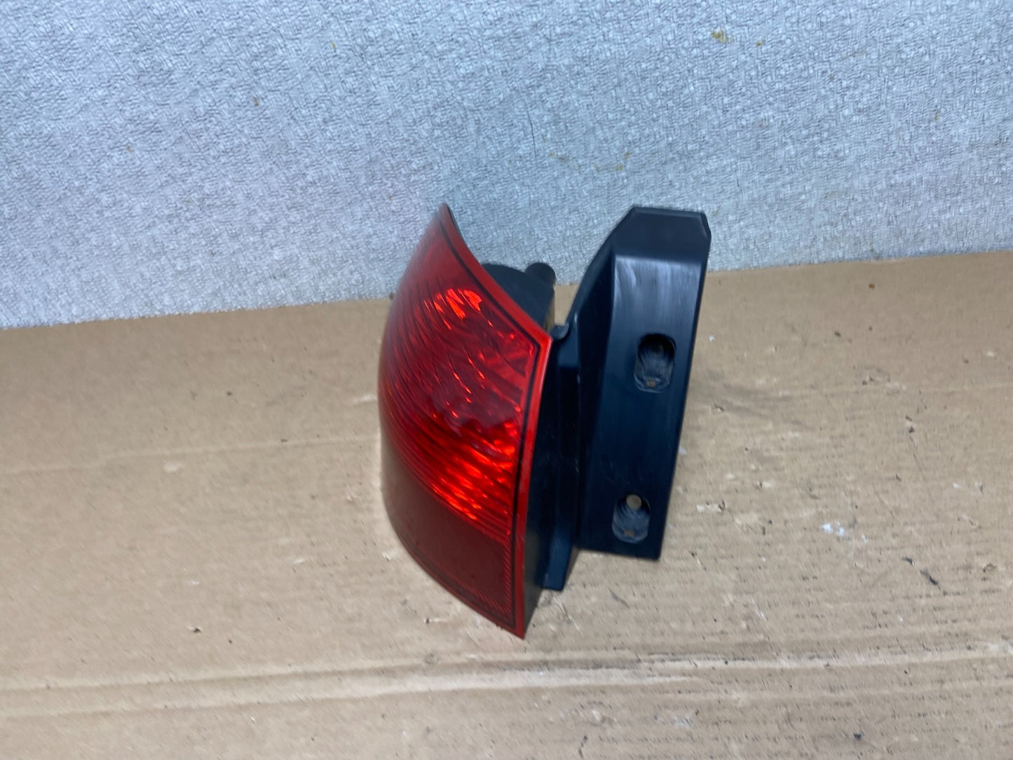 2008 to 2014 Subaru Tribeca Left Driver Lh Side Tail Light Oem AB4509 LK1