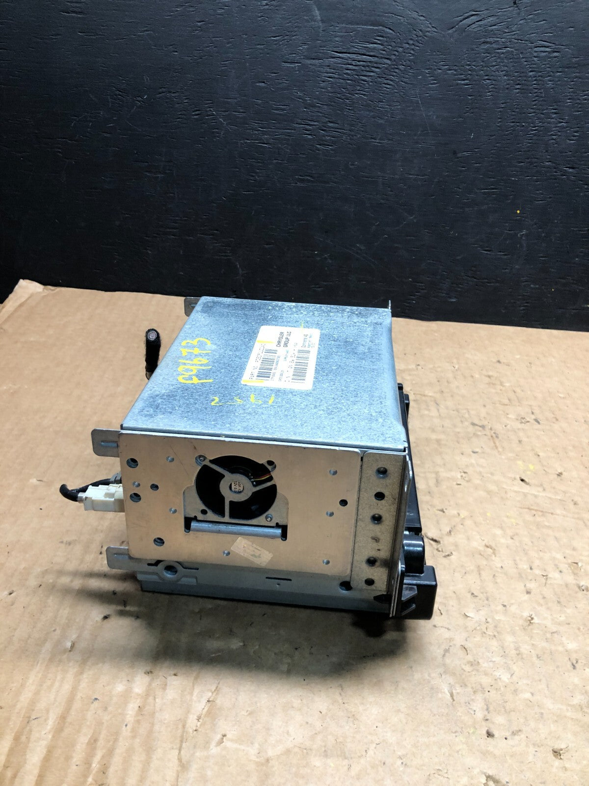 2011 - 2012 Dodge Journey Radio Info Media CD Player Unit F9673 DG11