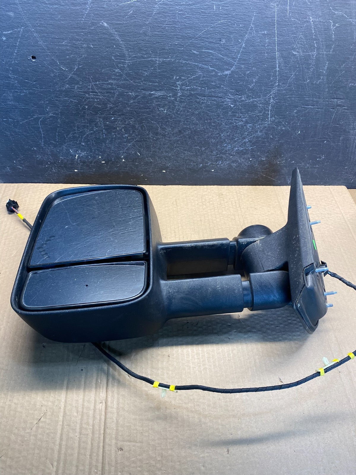 2007 - 2013 Chevrolet Silverado Sierra Left Driver Tow Door Mirror AF6965 DG8