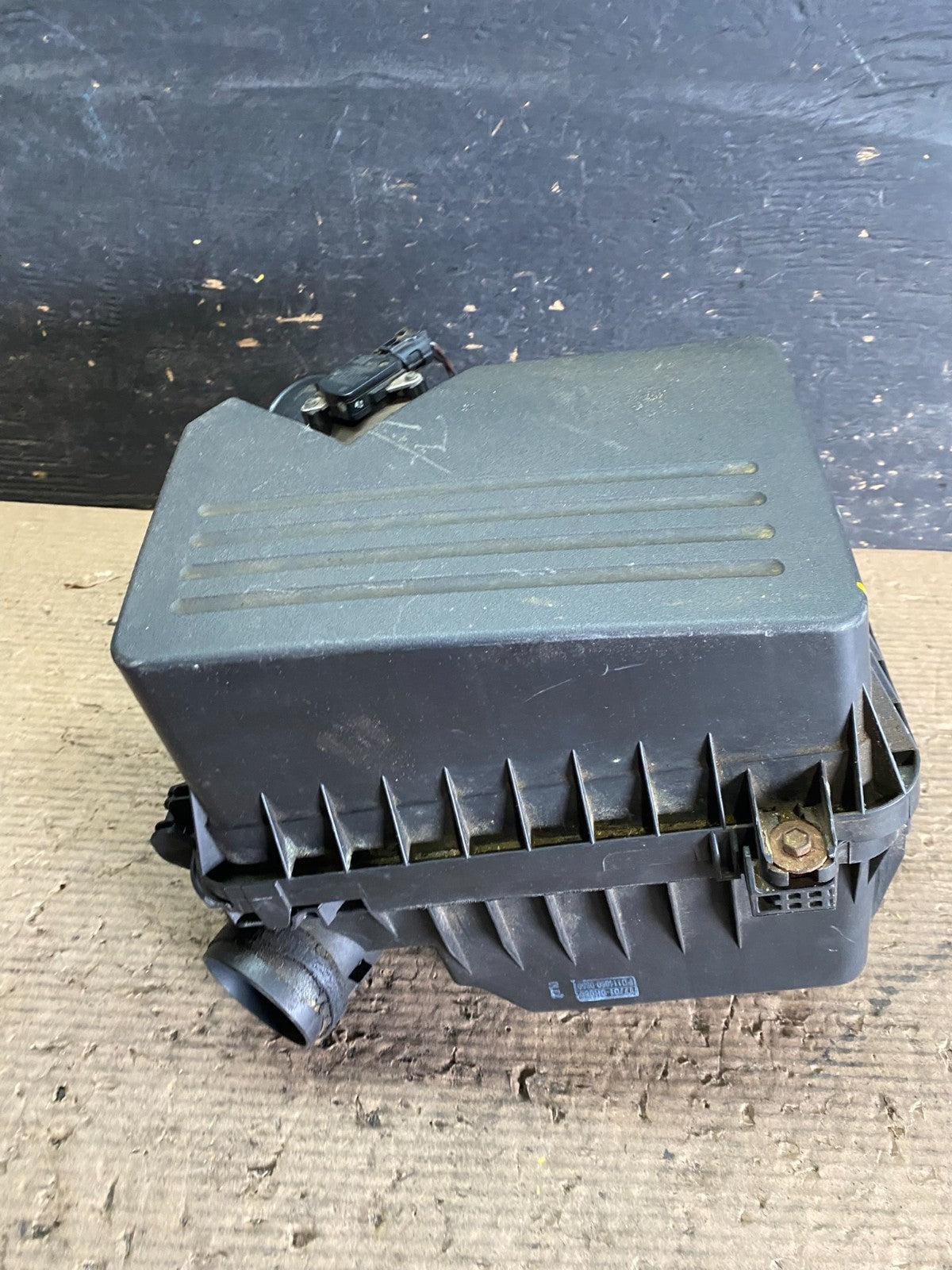 2007 to 2011 Toyota Camry Air Cleaner Intake Filter Box OEM S3625 DG2
