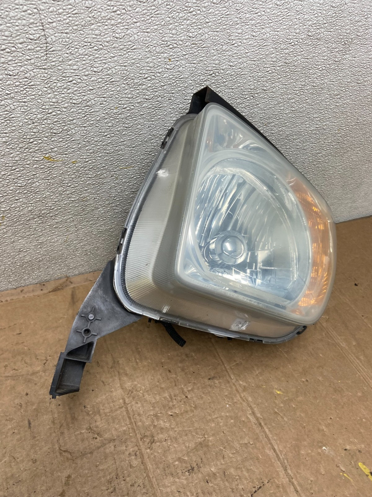 2003 to 2006 Honda Element Left Driver Lh Side Headlight AA3466 DW1