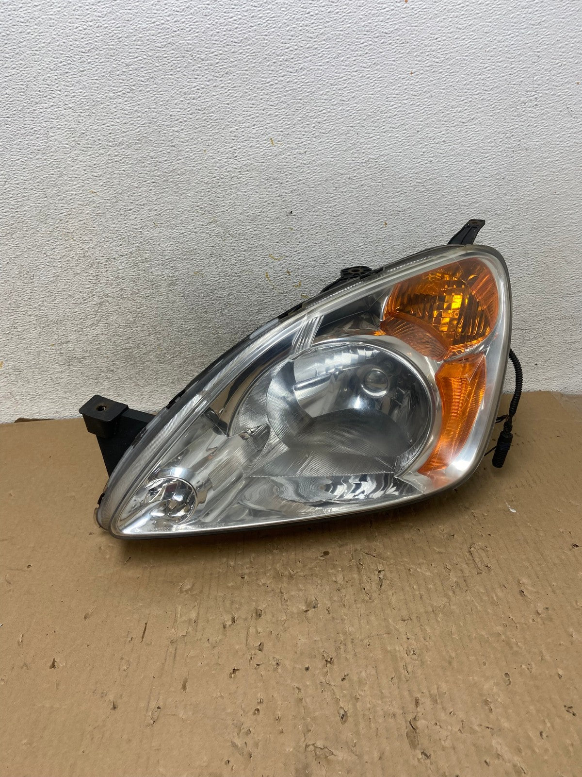 2002 to 2004 Honda Crv Cr-v Left Driver Halogen Headlight DEPO AH2802 LK0