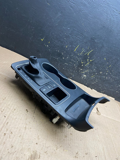 2016 to 2020 Kia Sorento Center Console Shifter Bezel Trim Cup Holder Y5231 DG2