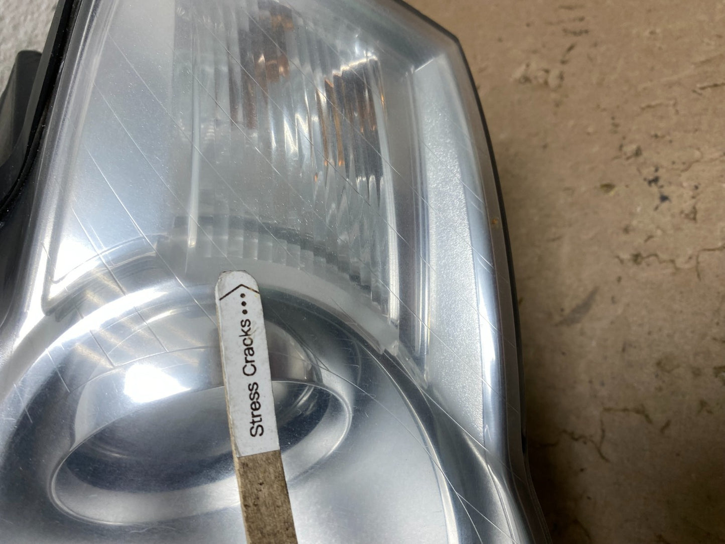 2006 - 2010 Volkswagen Passat Left Driver LH Side Halogen Headlight AG4452 DW3