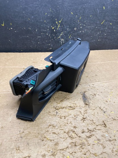 2020 to 2023 Ford  Explorer Console Radio Display Screen Air Vents Oem X1492 DG1