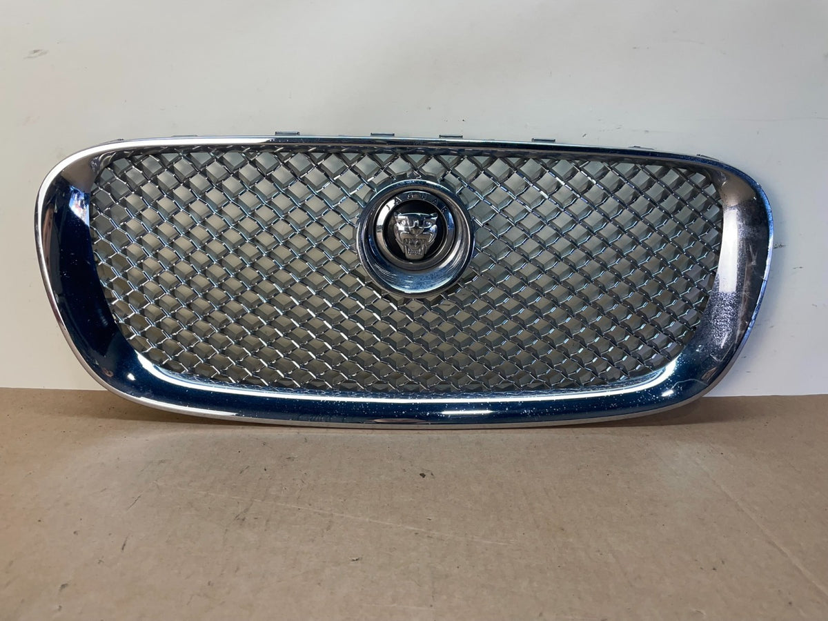 2009 2010 2011 Jaguar XF Front Upper Grill Grille AJ2788 DG0