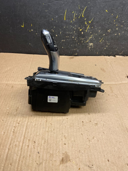 2007 to 2013 BMW X5 E70 Shift Shifter Selector Gear W/ Bezel OEM Y2404 DG1