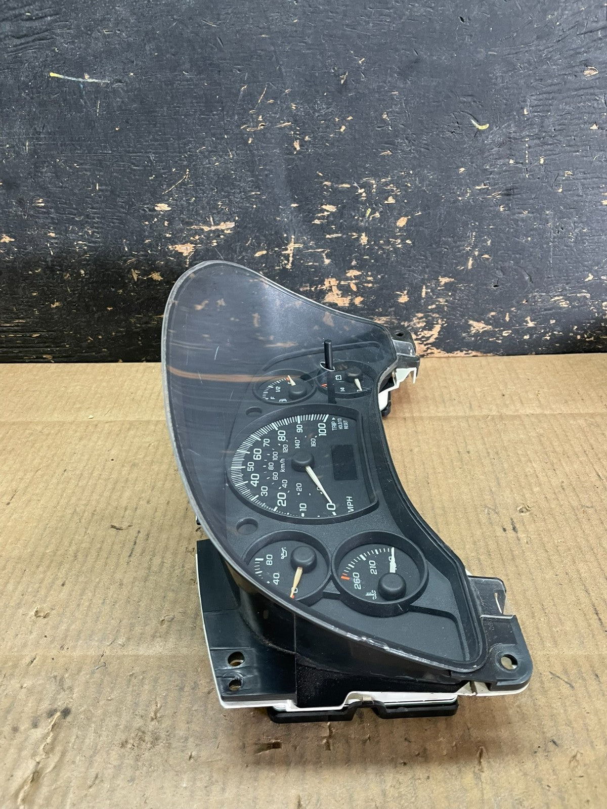2004 to 2007 Chevrolet Express Speedometer Cluster Gauge OEM  aa9264 DG5