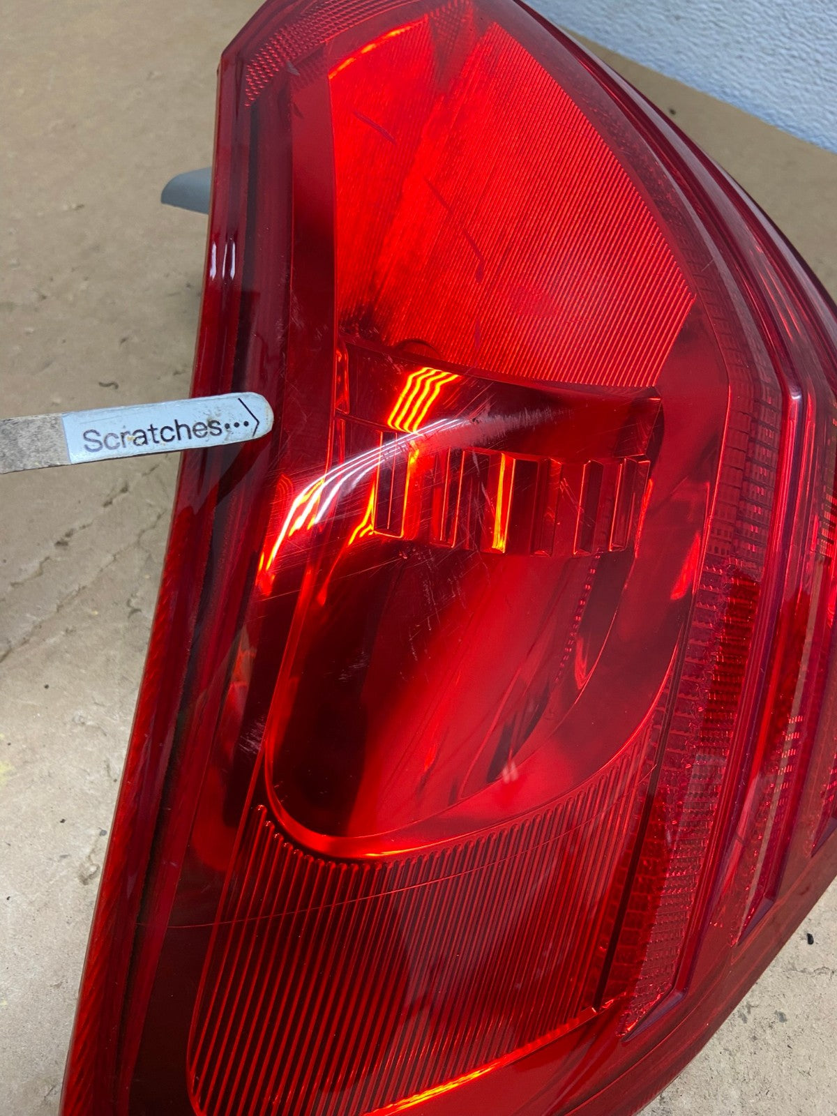 2008 to 2015 Nissan Rogue Left Driver Lh Side Tail Light AD0674 LK3