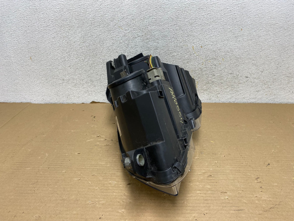 2008 to 2011 Mercedes Benz C-CLASS Right Passenger Side Headlight AH0554 DW6