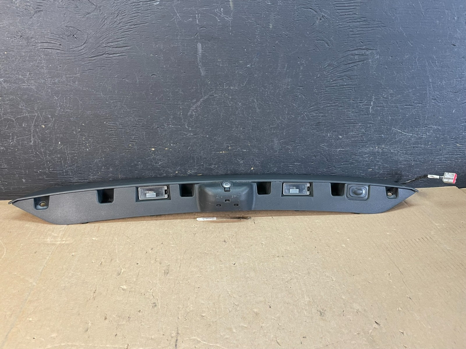 2020 to 2022 Ford Explorer Rear Tailgate Gate Trim Molding W/Camera OE AD5791 DG3