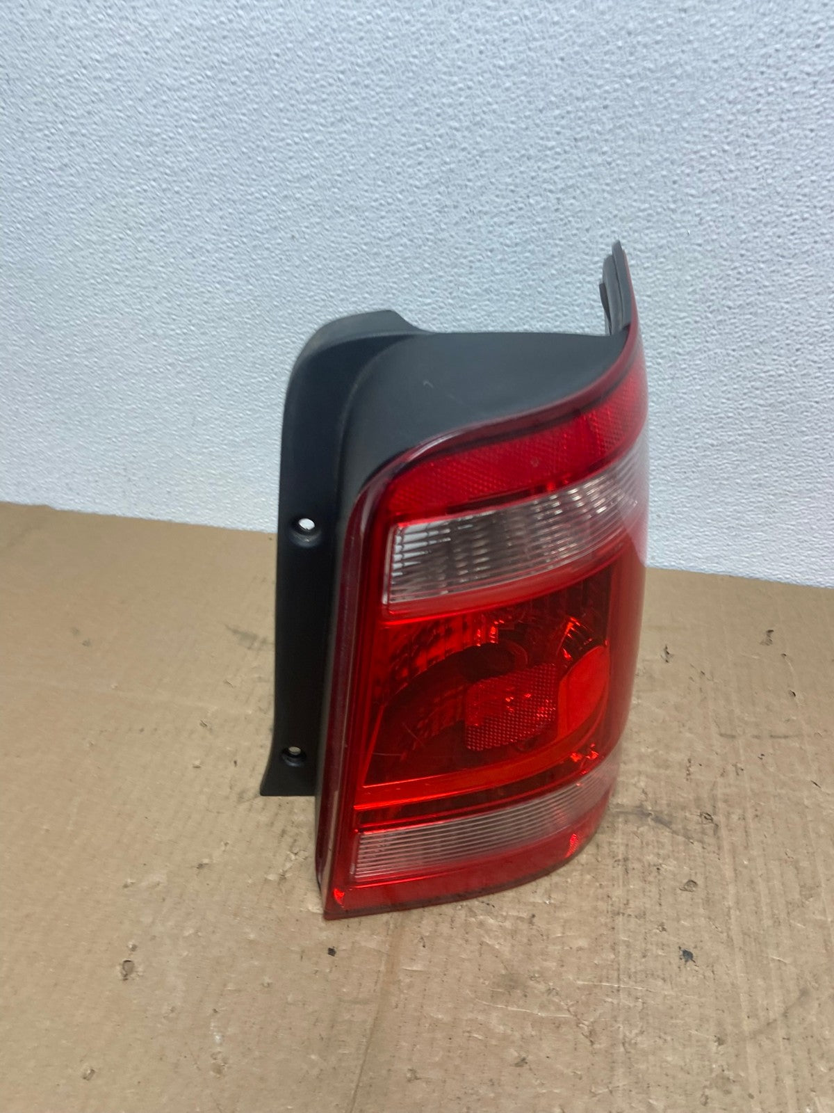 2008 to 2012 Ford Escape Right Passenger RH Side Tail Light AB8338 LK2