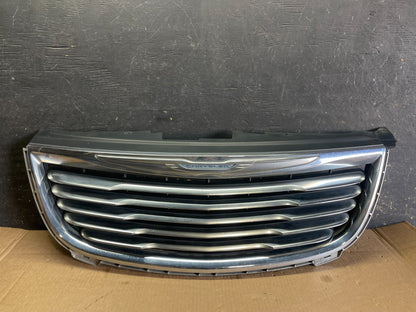 2011 to 2016 Chrysler Town & Country Front Upper Grill Grille Oem AB3026 DG0
