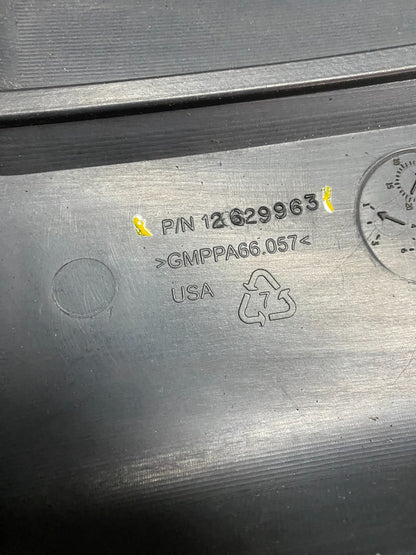 2007 to 2008 GMC Acadia 3.6L VVT Engine Cover Shield OEM T9452 DG8