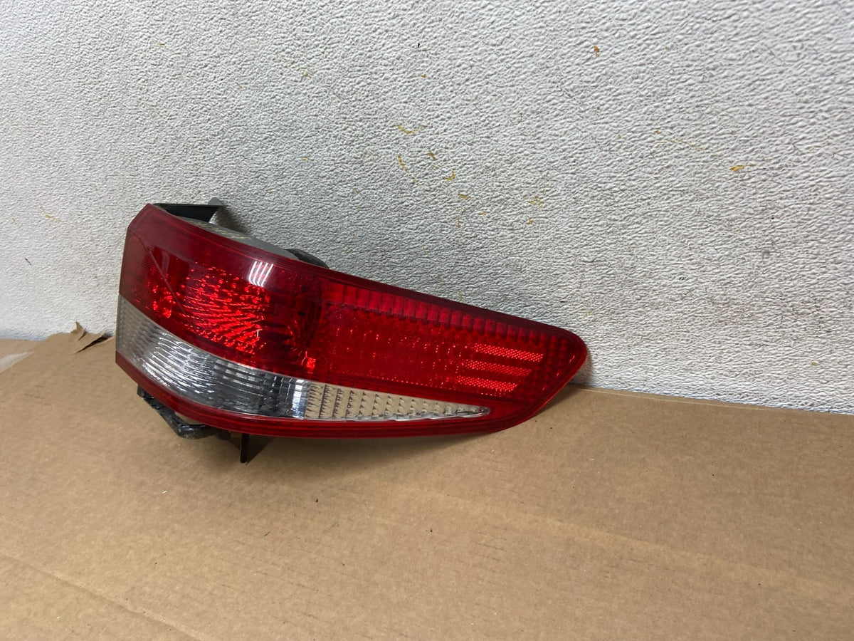 2003 to 2004 Honda Accord Sedan Right Passenger Rh Side Tail light AH3088 DW2